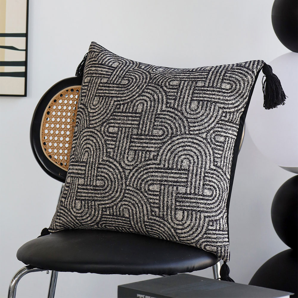 Pillow Cover 20X20 - Funda de cojín con borlas geométricas
